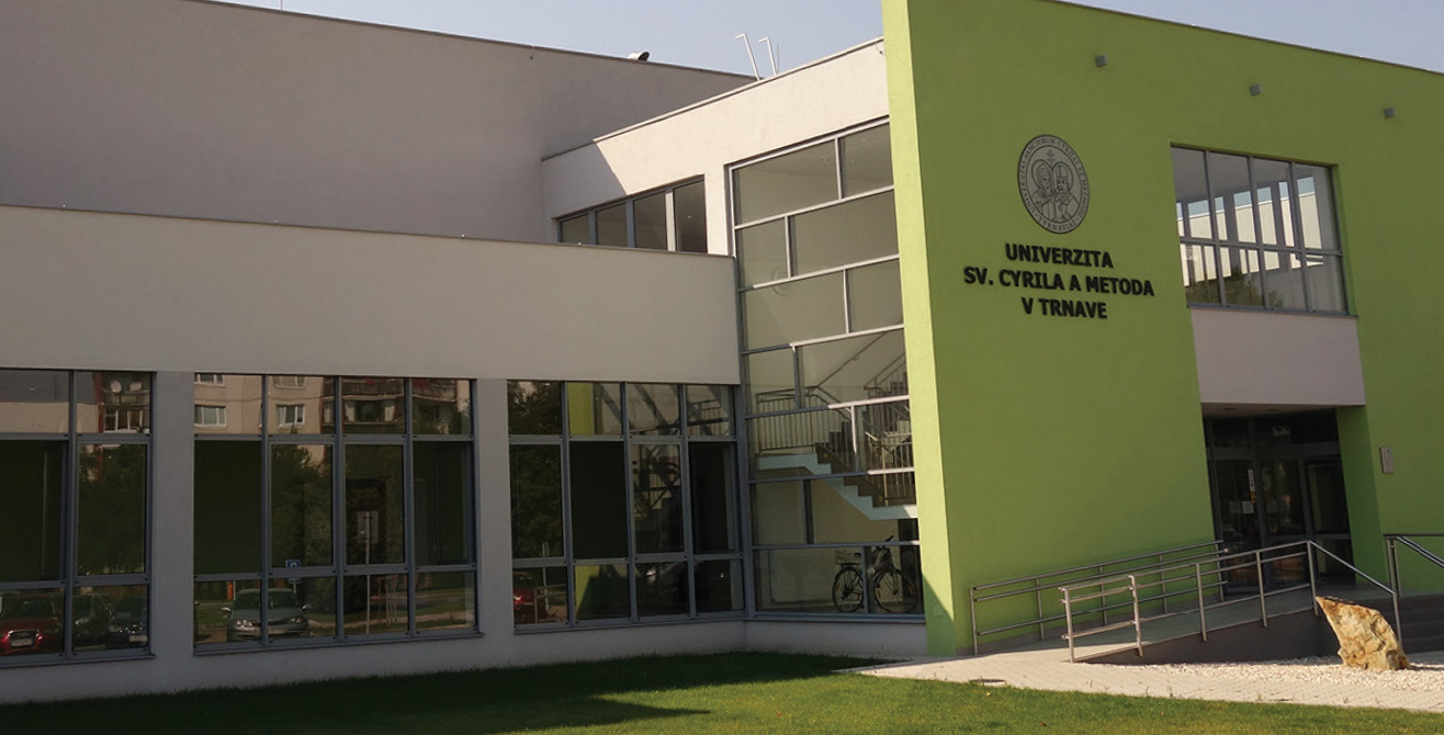 Університет Св. Кирила та Мефодія (UCM)