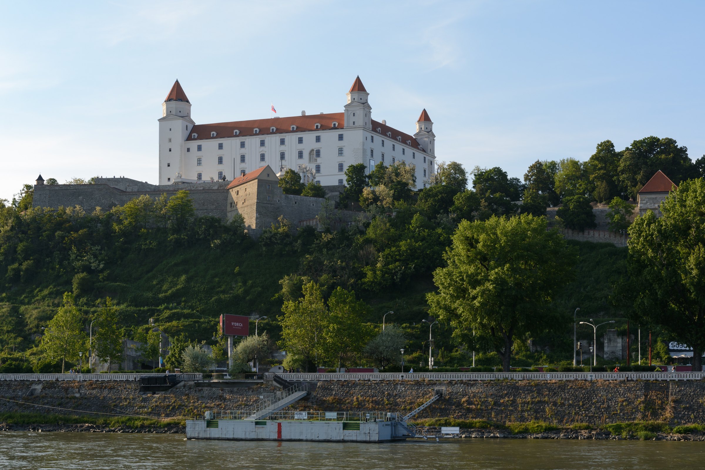 Братислава — 1